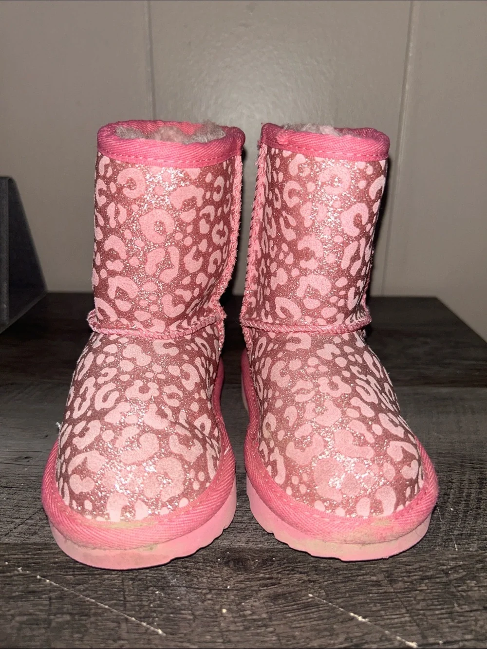 UGG sparkly pink